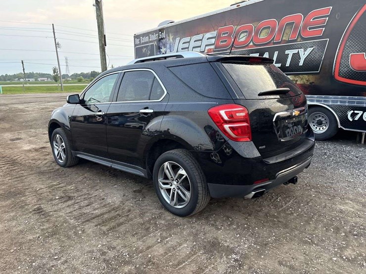 2016-chevrolet-equinox-image-2