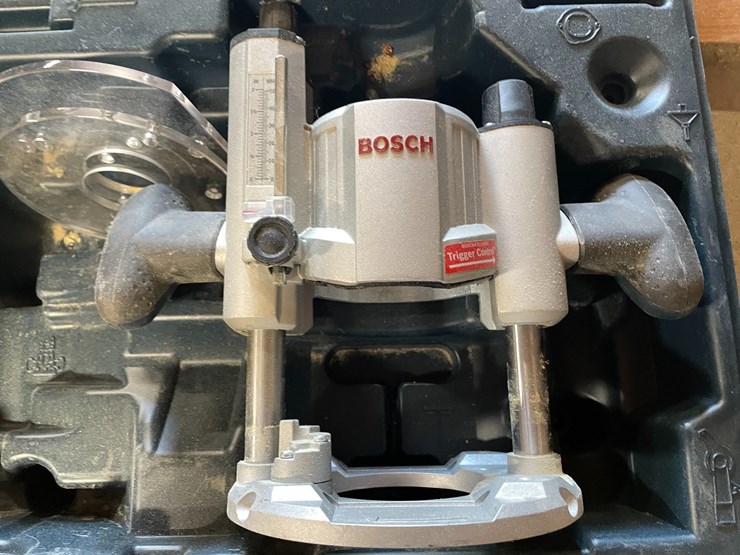#10172-•-(2)-bosch-tool-boxes-with-power-tools-image-5
