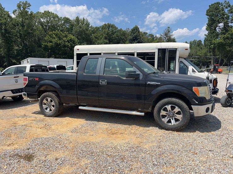 2011-ford-f150-image-1