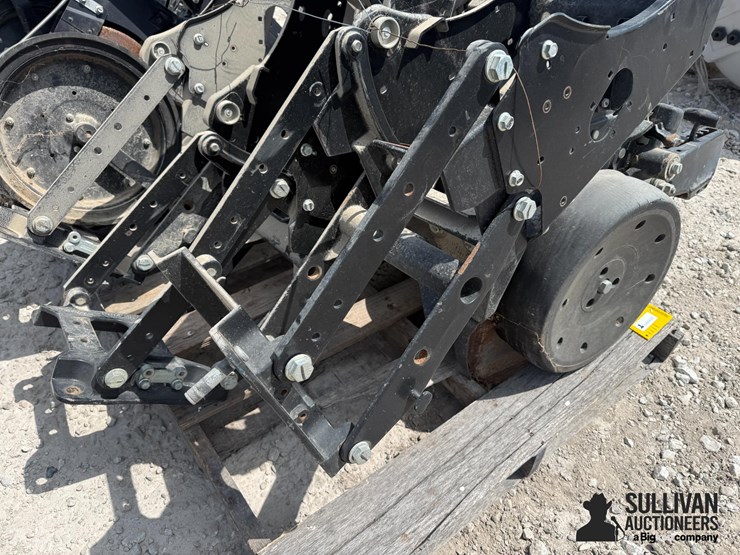 kinze-4000-series-row-units-(bid-per-unit)-image-15