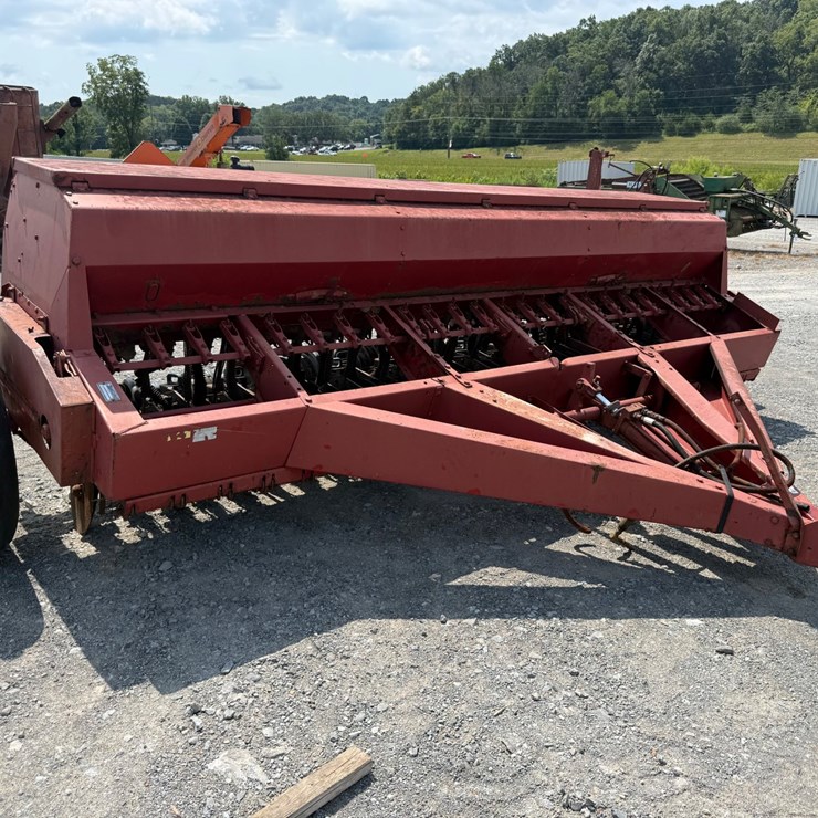 INTERNATIONAL 5100