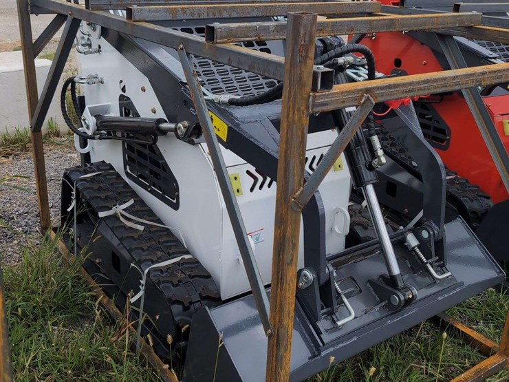 zjg-mini-skid-steer-loader-zj-380-(white)---15hp-image-1