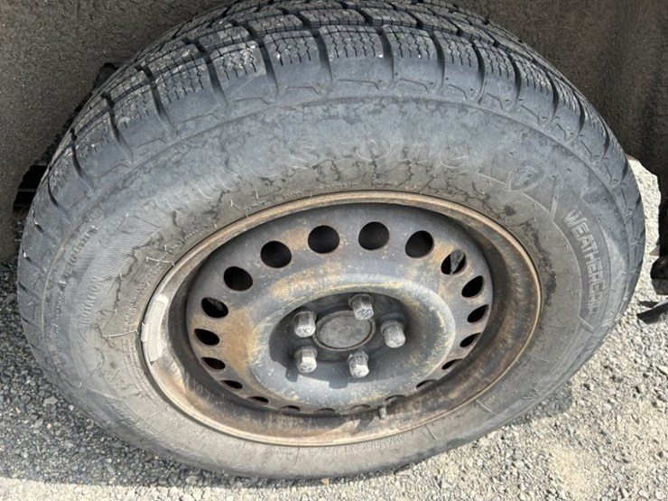 2010-ford-transit-connect-image-11