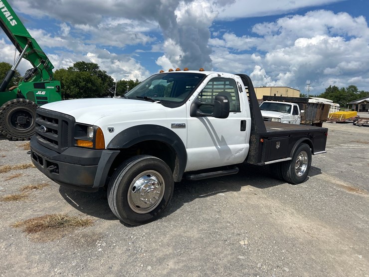 2006-ford-f450-image-1