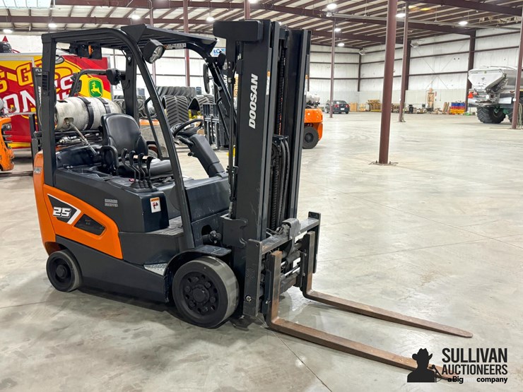 2019-doosan-gc25s-9-image-3