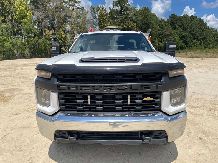 2021-chevrolet-silverado-3500-image-5