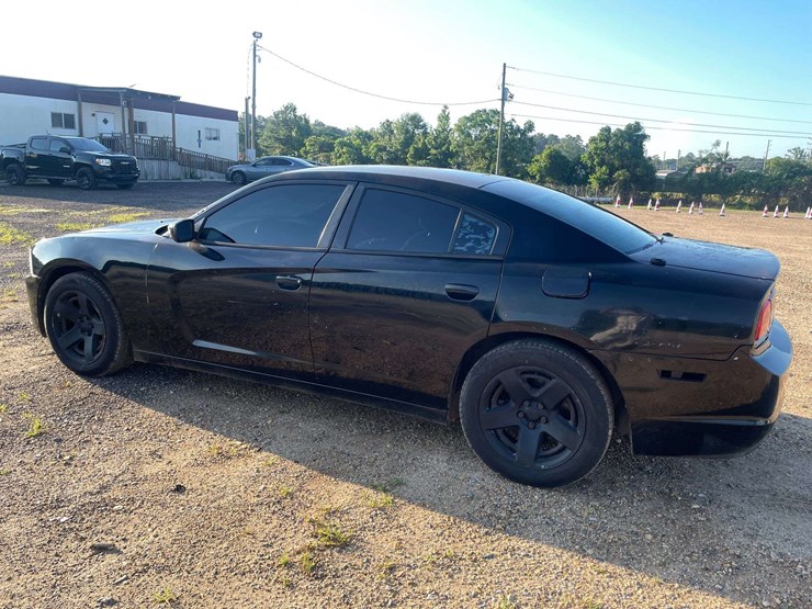 2012-dodge-charger-4-door-police-sedan-(382,550-miles)-image-2