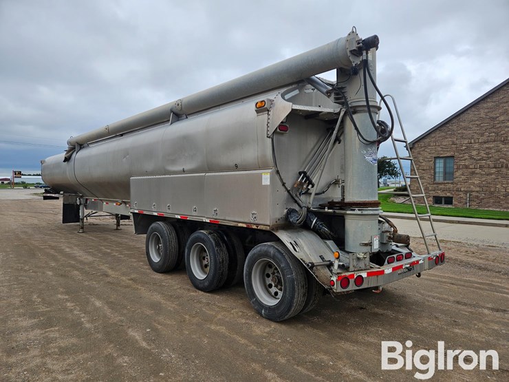 2014-walinga-hat-47-44102-tri/a-bulk-aluminum-feed-trailer-image-7
