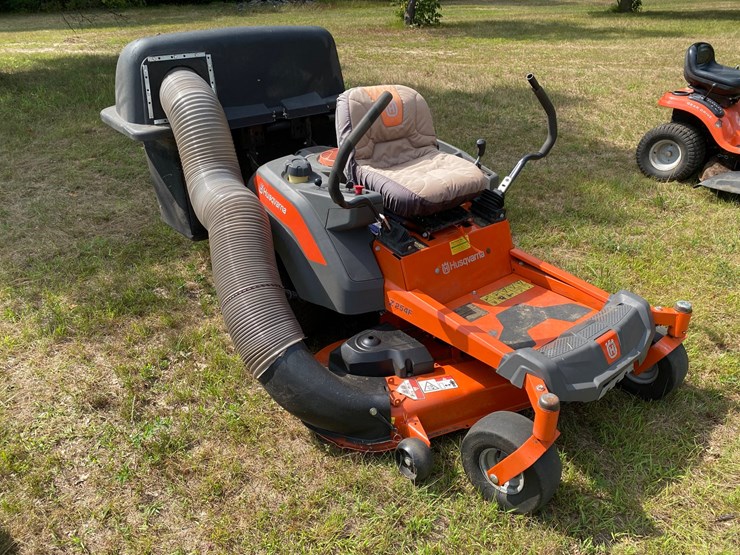 #7956-•-husqvarna-z254f-zero-turn-lawn-mower-image-3