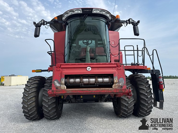 2016-case-ih-8240-image-2