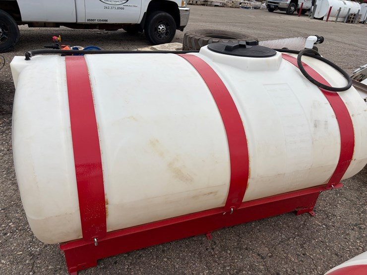 #8386-•-500-gallon-sprayer-system-image-9