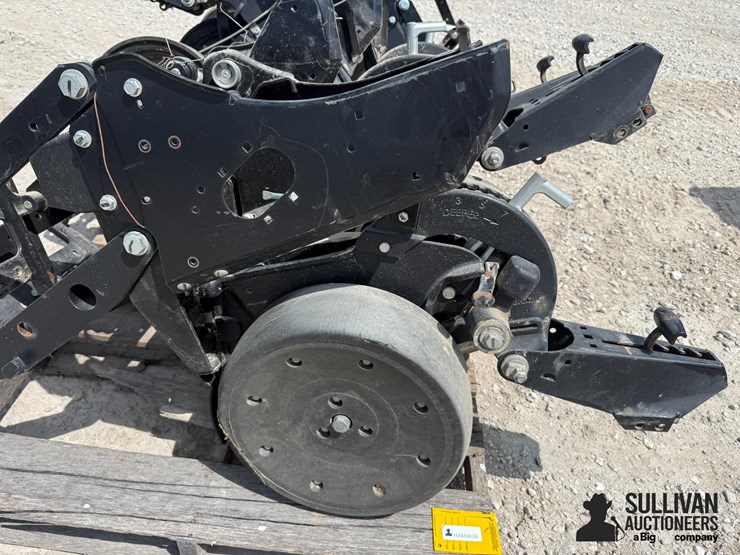 kinze-4000-series-row-units-(bid-per-unit)-image-14