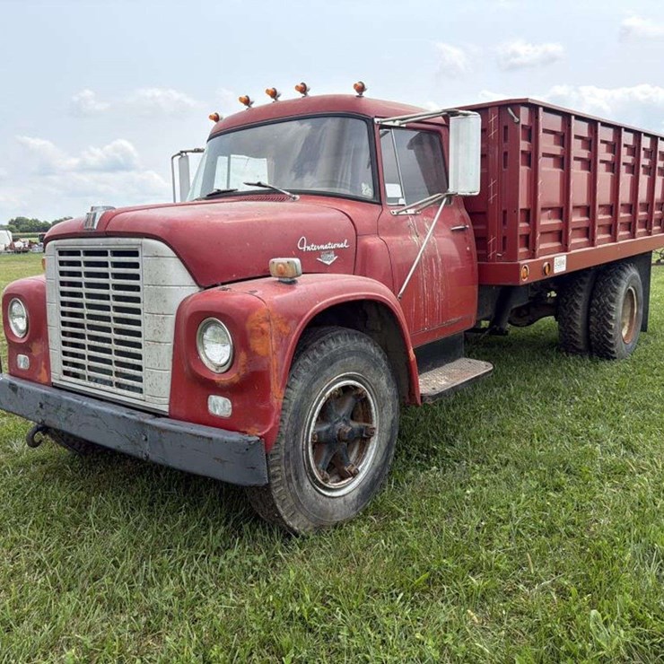 1968 INTERNATIONAL LOADSTAR