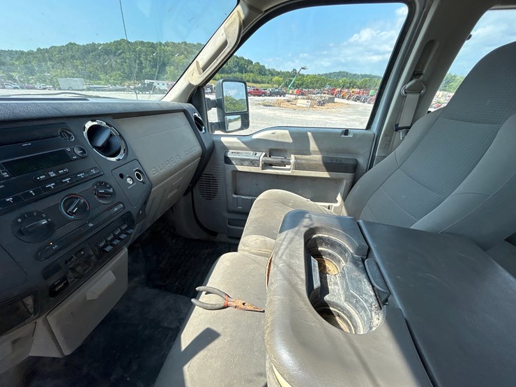 2008-ford-f350-image-12