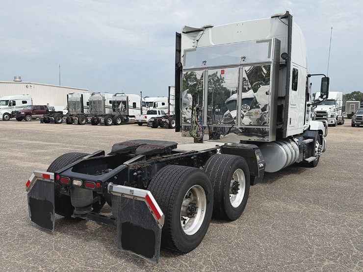 2023-mack-anthem-image-2