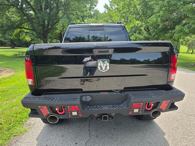 2014-dodge-1500-image-5