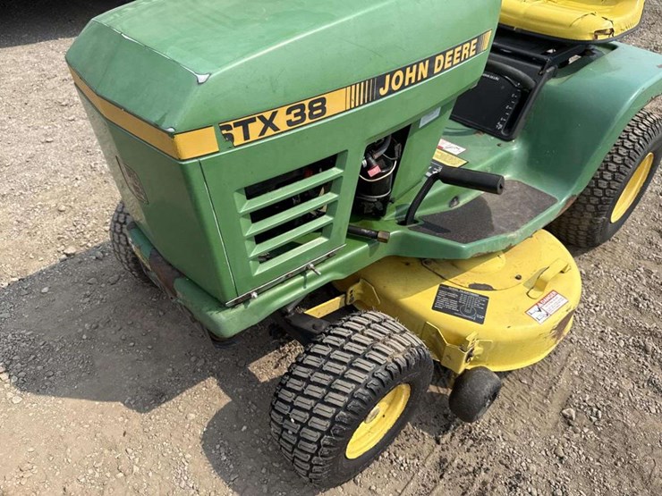 john-deere-38-image-5