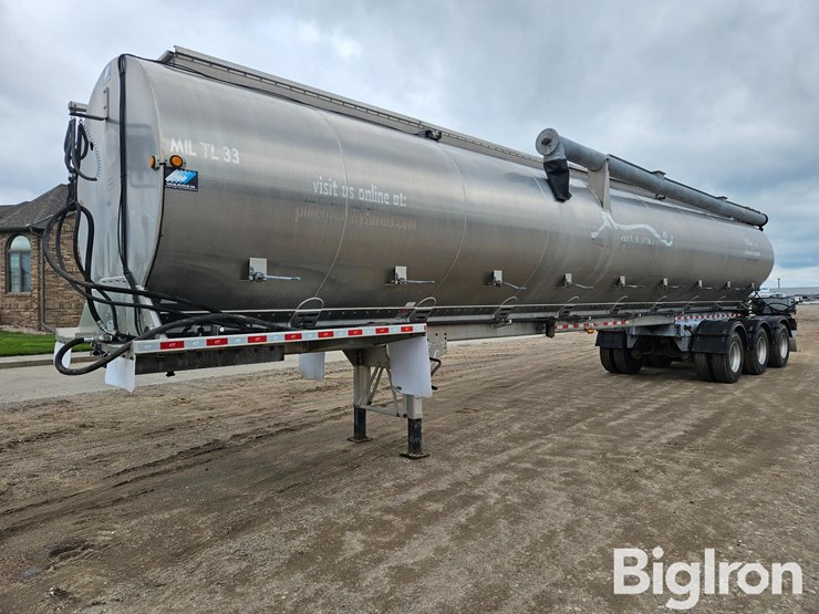 2018-warren-at-45-9-tri/a-bulk-aluminum-feed-trailer-image-1