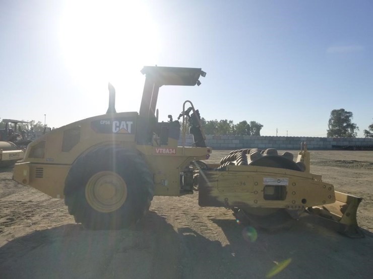 2011-caterpillar-cp56-image-16