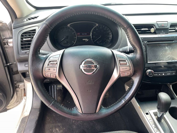 2015-nissan-altima-sv-4-door-sedan-(163,832-miles)-image-12