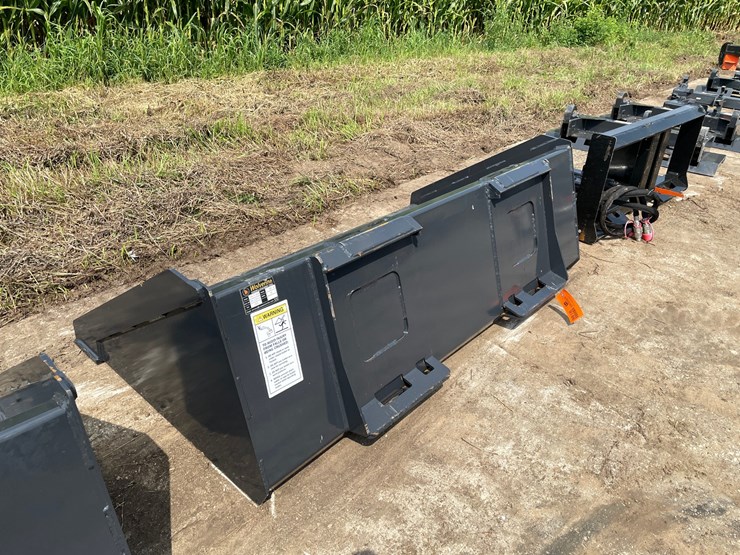 #9814-•-wolverine-66"-bucket-attachment-image-6
