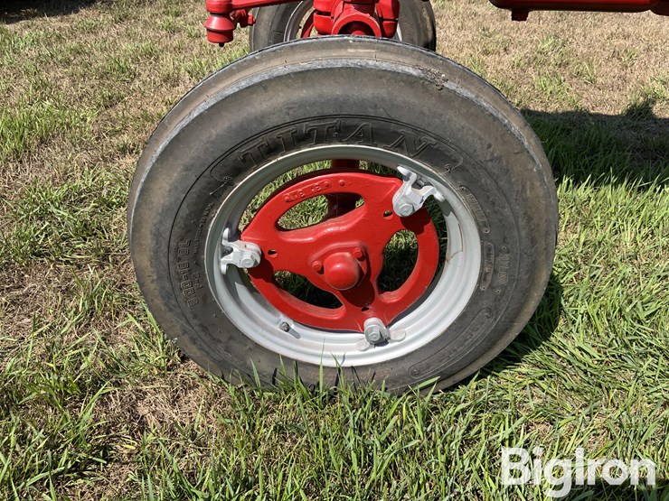 1953-mccormick-farmall-super-a-2wd-tractor-image-16