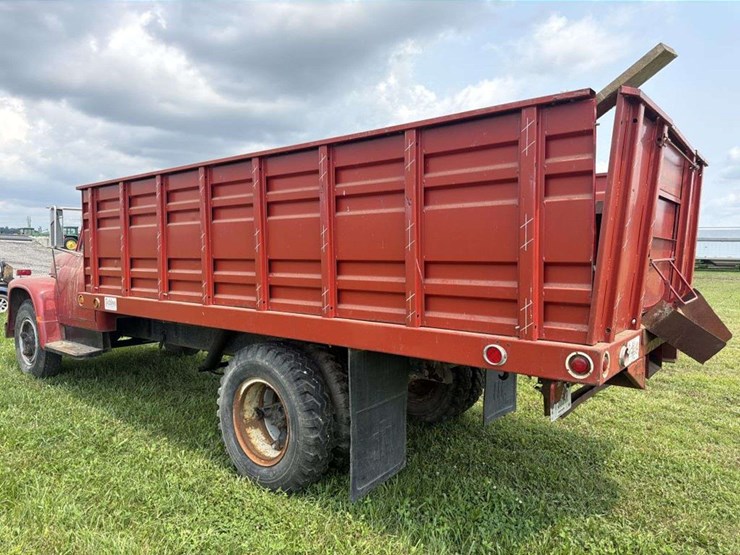 1968-international-loadstar-image-2