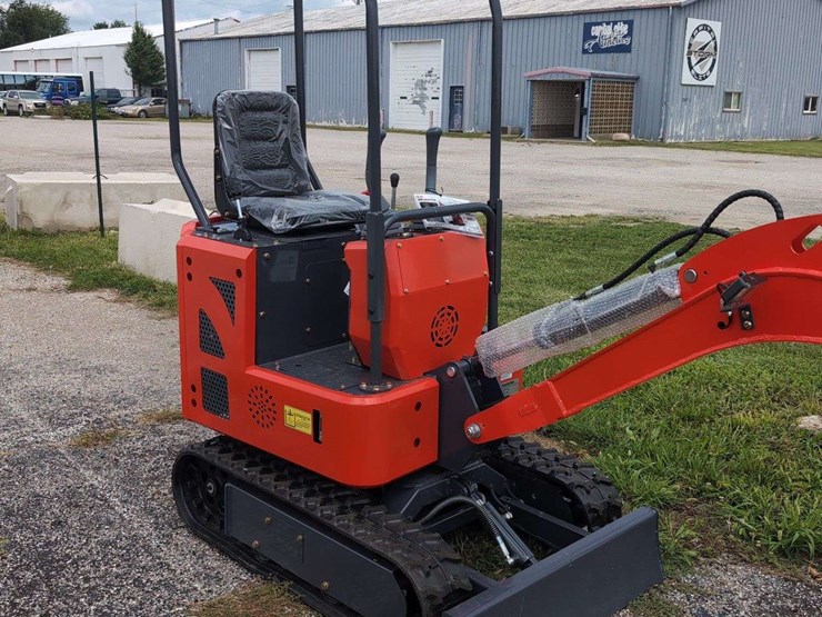 zjg-mini-excavator-zj-12-(red)-image-3