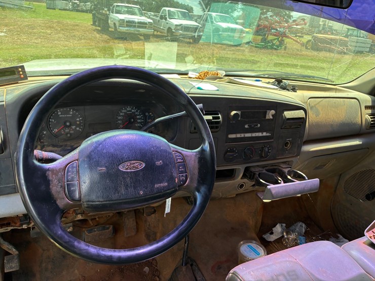 2005-ford-f350-image-8