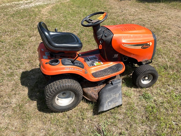 #7977-•-ariens-riding-lawn-mower-image-6