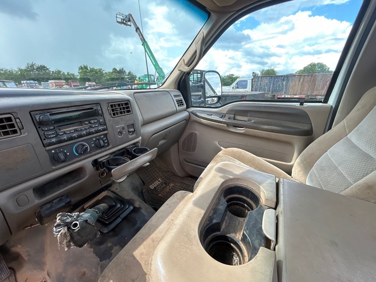 2002-ford-f550-image-10