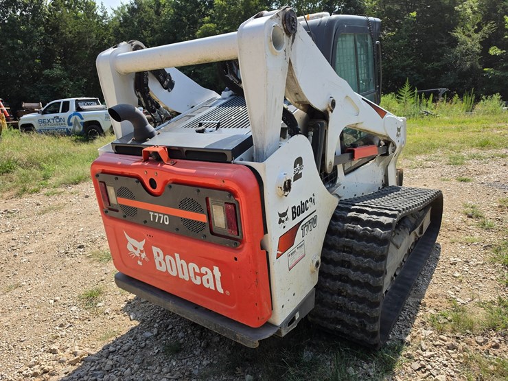 2020-bobcat-t770-image-6