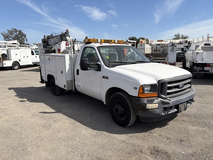 2001-ford-f350-image-2