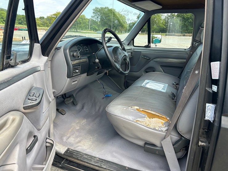 1995-ford-f350-image-11