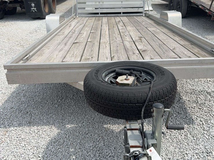 2019-aluma-single-axle-trailer,-w/fold-down-ramp,-wood-floor,-low-use,-model-7814es-w,-from-estate-vin-1ygus1413kb184718-image-3