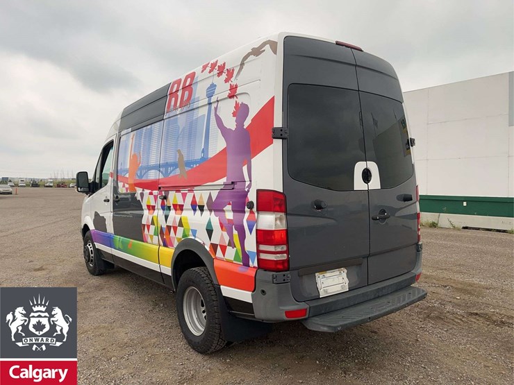 2012-mercedes-benz-sprinter-3500-image-3