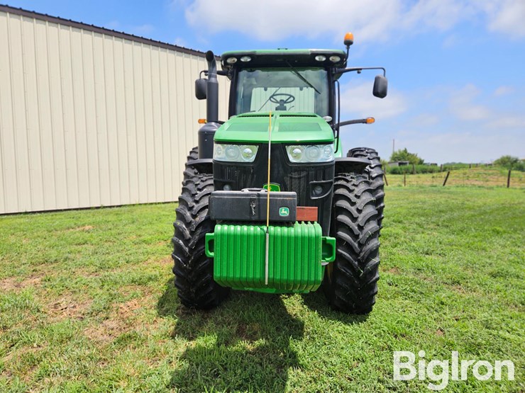 2011-john-deere-8285r-image-2