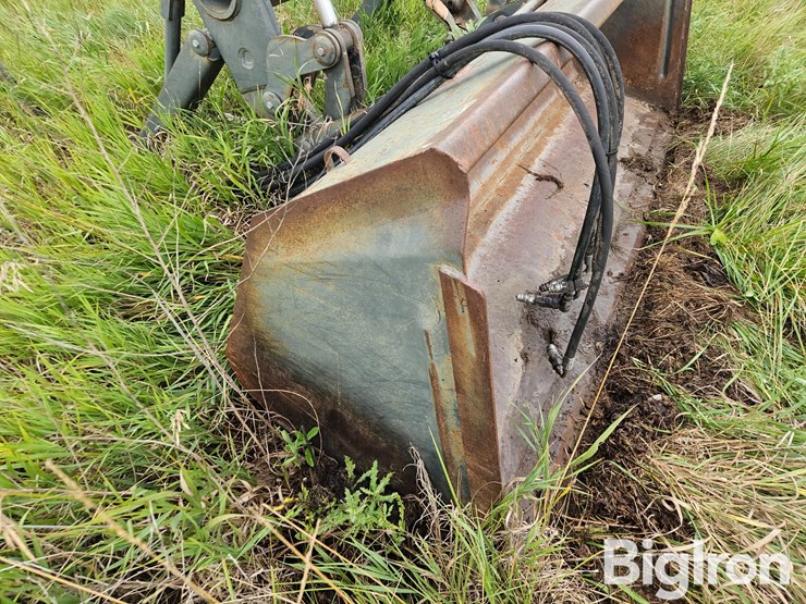 new-holland-8670-image-17