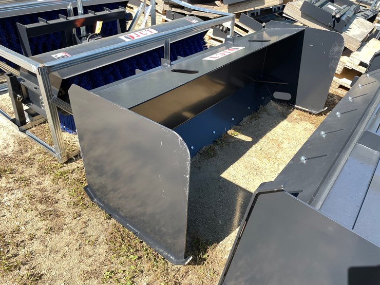#2165-•-jct-skid-steer-mounted-snow-pusher-attachment-image-2