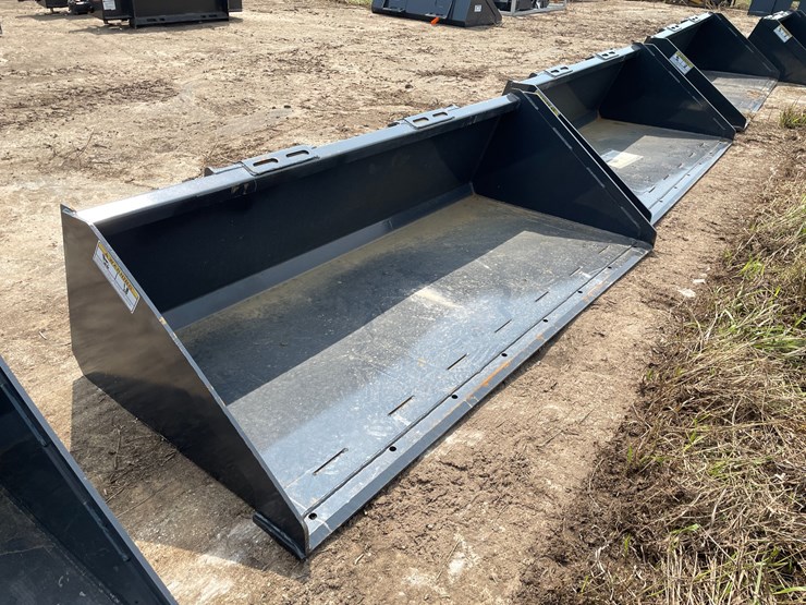 #9813-•-wolverine-76"-bucket-attachment-image-3