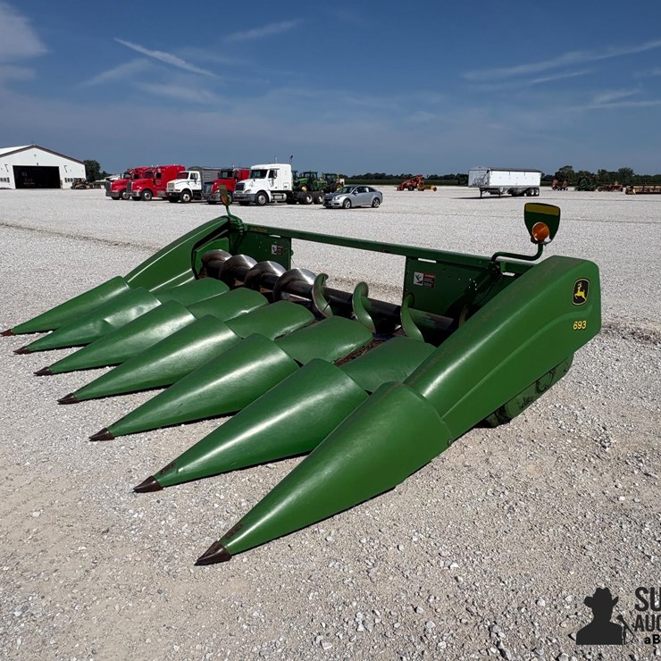 JOHN DEERE 693