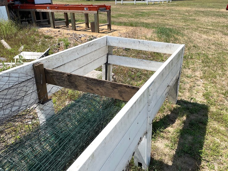 #7969-•-poly-raised-flower-bed-frame-with-rolls-of-wire-fencing-image-11