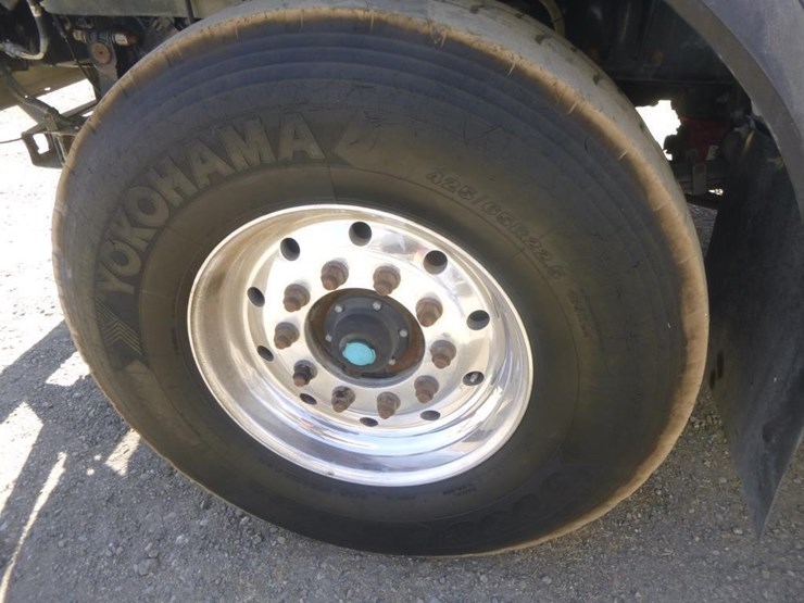 2011-kenworth-t400-image-34