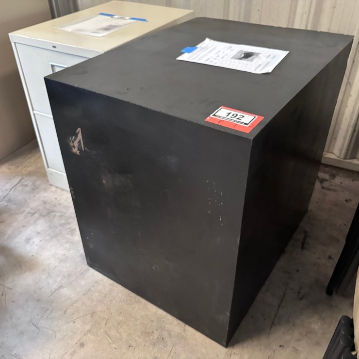 #192 • Box, Metal