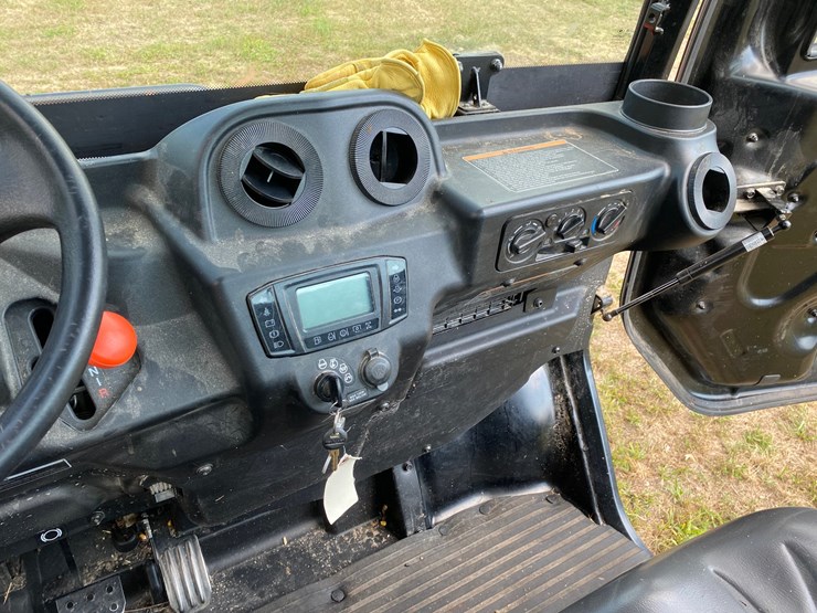 2020-kubota-rtv-x1100c-image-10