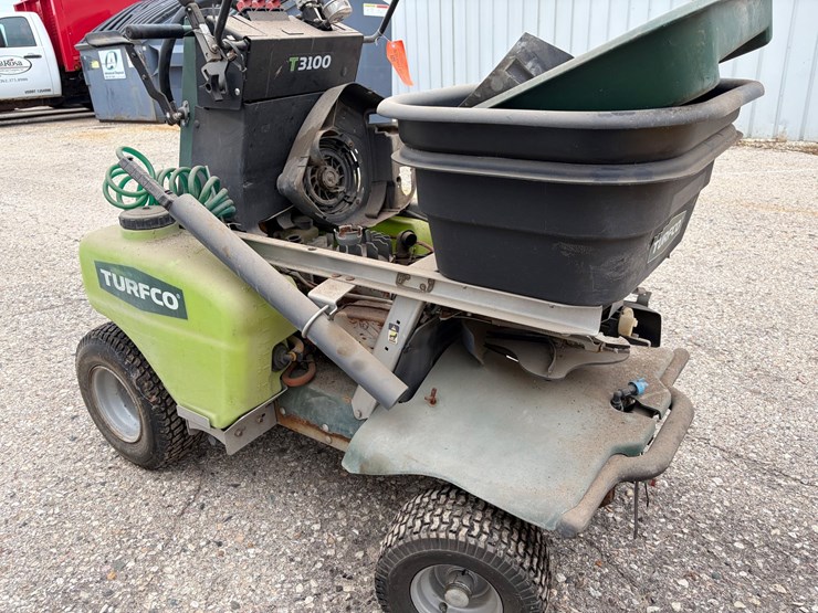 #8389-•-turfco-t3100-spreader-image-5