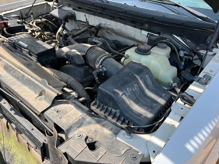 2011-ford-f150-image-24
