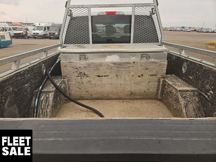 2018-ford-f350-image-17