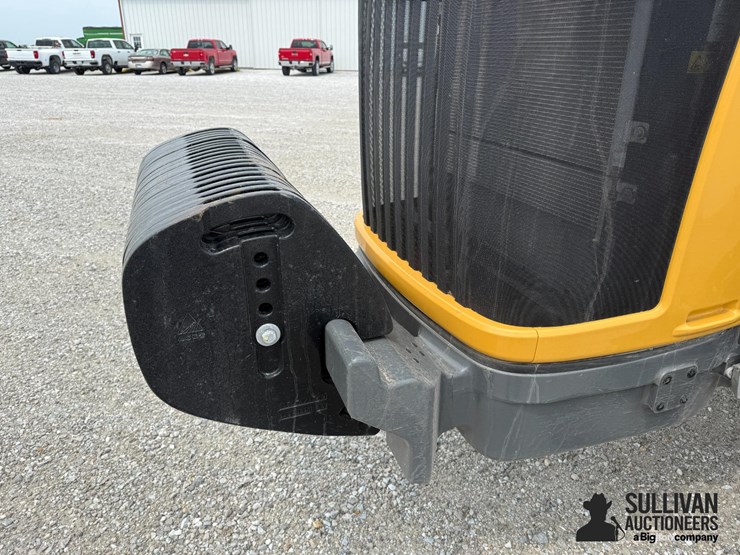 2017-challenger-mt755e-image-9