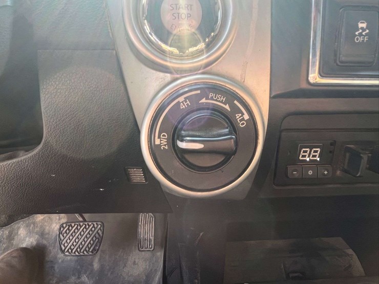 2017-nissan-titan-image-15